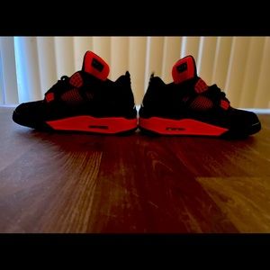Jordan 4s